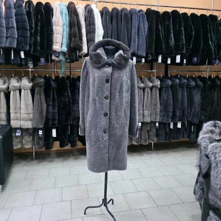 Шуба из астрагана, модель Френч